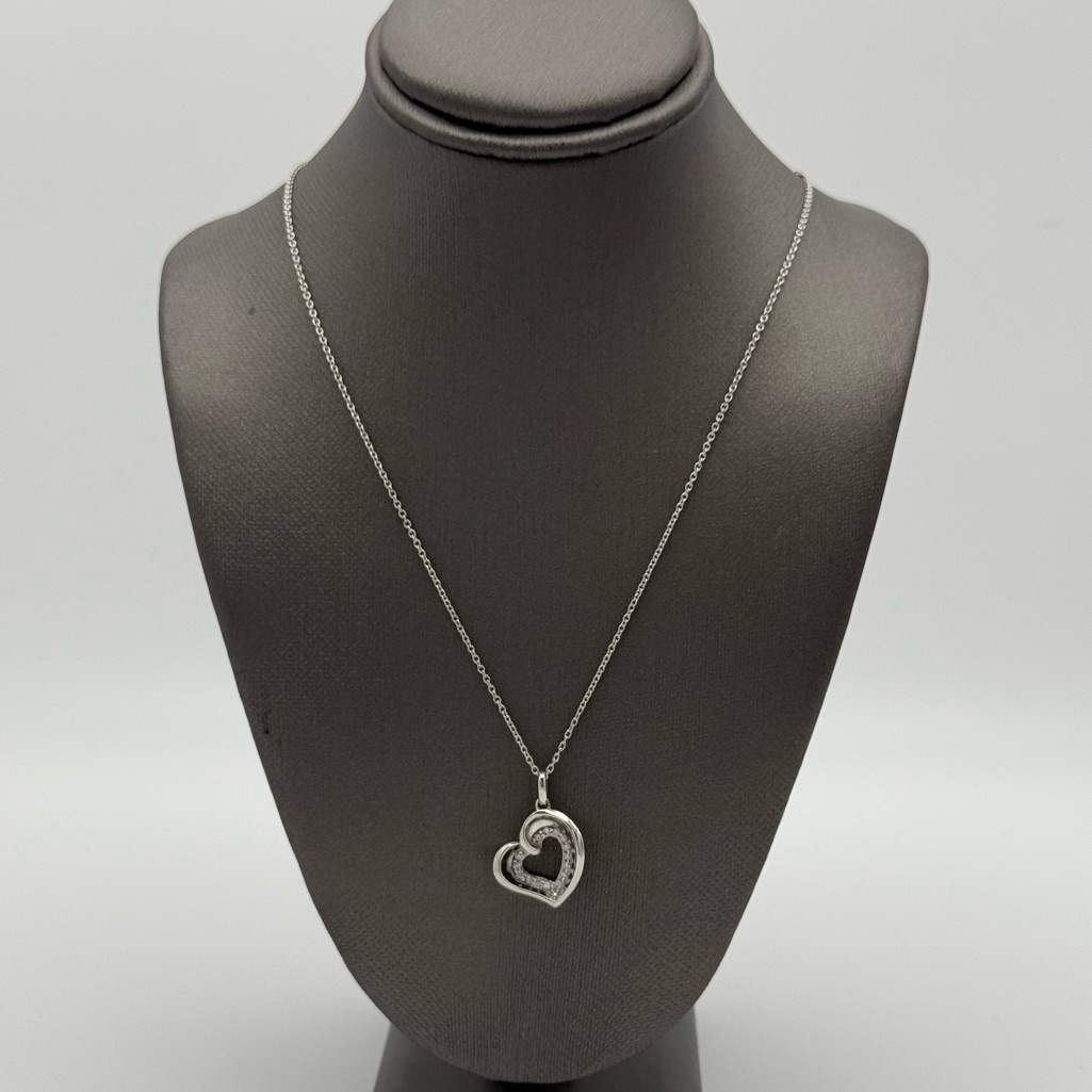 Silver Heart Pendant Necklace